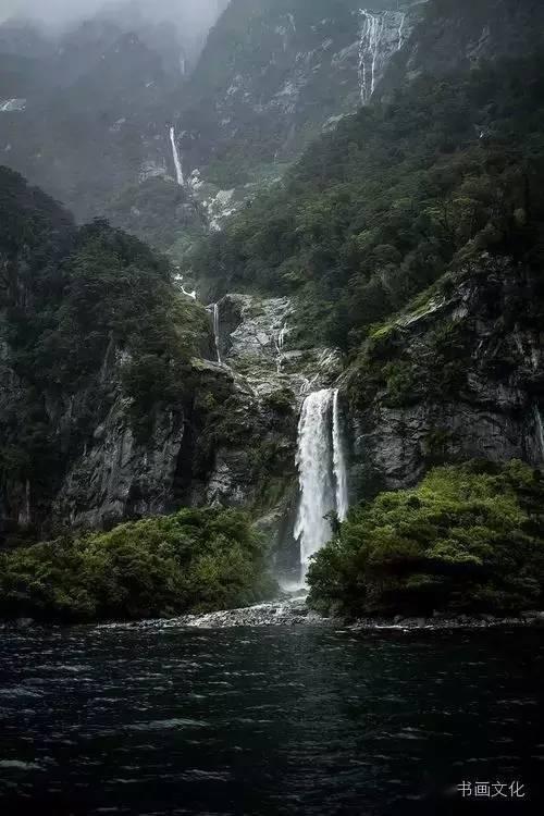 我室友在我买饭说这二十分钟能吃完吗，是指责我还是怎样？游戏画面